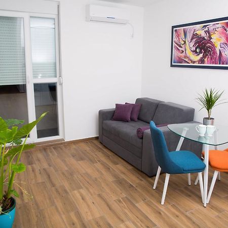 Apartment Koral Ruma Ngoại thất bức ảnh